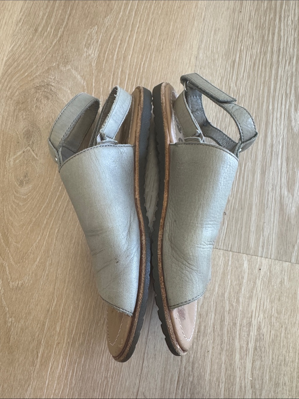 Sorel Metallic Silver Open-Toe Leather Sandals - Picture 2 of 4